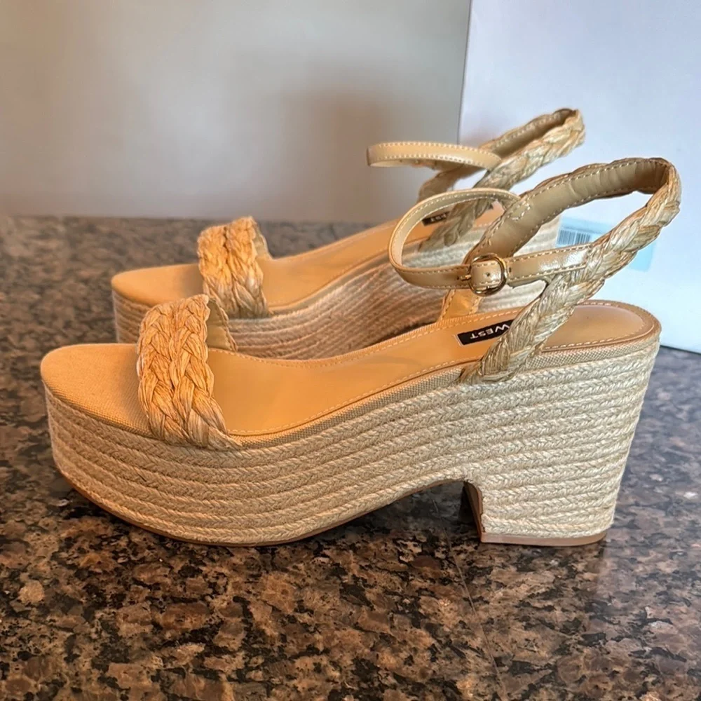 Nine West Rivva 3 light natural braided jute Platform NWT 9.5